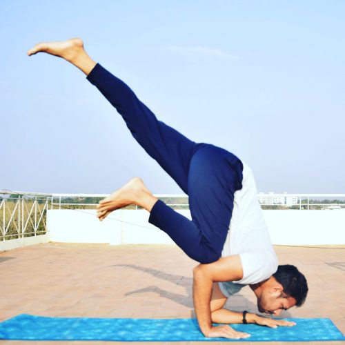 Mani Bhaskar Adwait Yoga School Teacher